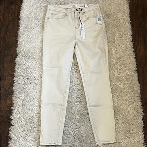Nicole Miller High rise ankle length jeans